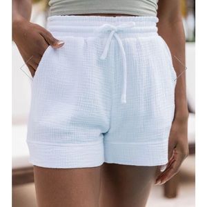 Defining You White Pull On Whire Gauze Crinkle Shorts. NWOT